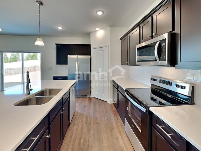 Photo - 3760 Blackshear Pl