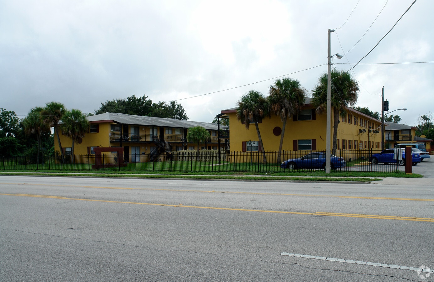 Towncener Terrace Apartments - Towncenter Terrace Apartments