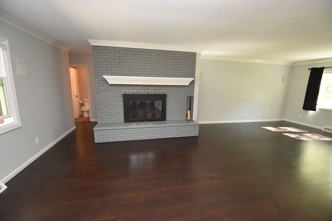 Photo - Penn Schools! Updated 3 bedroom 2 full bath home in Mishawaka IN
