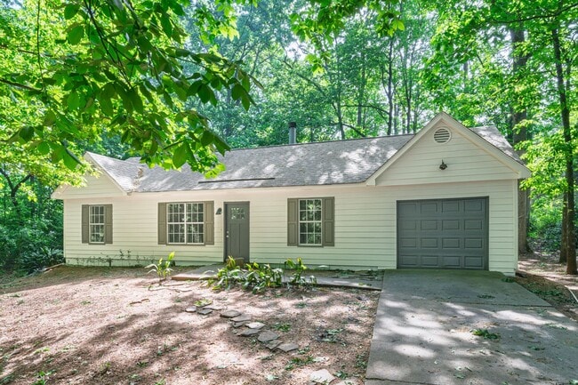 Photo - Updated Ranch on 1.6 Acres in Senoia. East Coweta Schools!