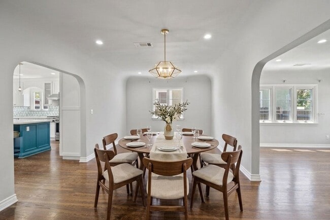 Photo - 2682 E Villa St