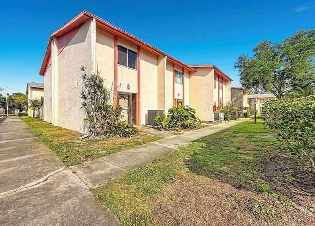 Photo - 1655 58th Terrace S