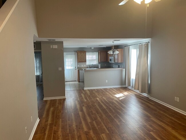 Photo - BEAUTIFUL 3/3 TOWNHOME FOR $1625