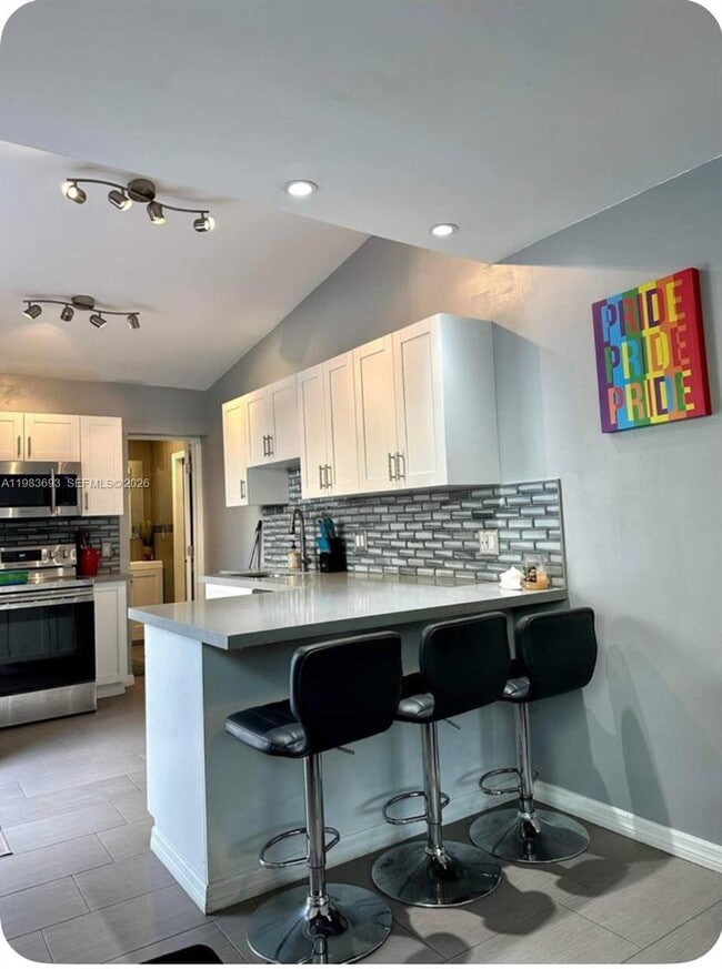 Photo - 1432 NE 5th Ave Unit 4