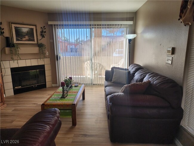 Photo - 5140 Mandalay Springs Dr Unit 104