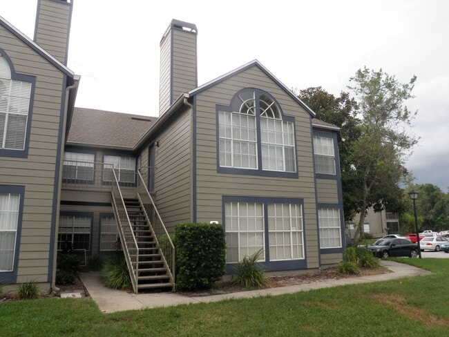 3 BEDROOMS W/2 FULL BATHS, 2nd FLOOR UNIT - 3 BEDROOMS W/2 FULL BATHS, 2nd FLOOR UNIT Condo