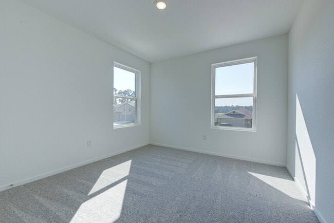 Photo - 285 Douglas Hls Dr