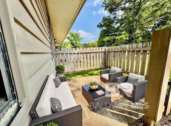 Photo - 1101 W Laurel Ave