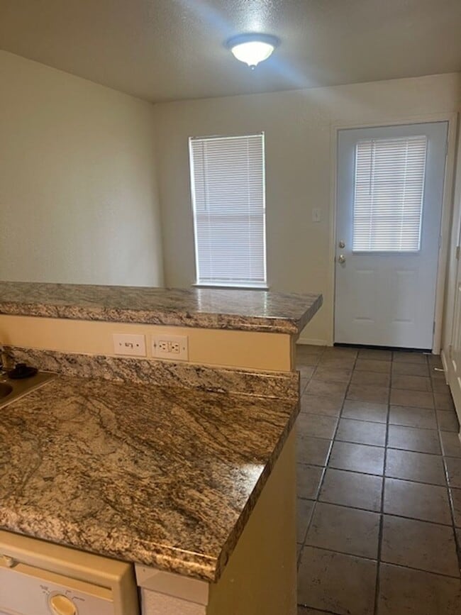 Photo - 2204 Katy Ln Unit D