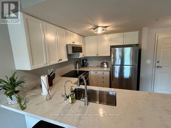 Photo - 625 St David St N Unit 208