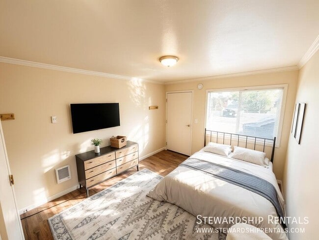 Photo - 1827 Harris St Unit 105