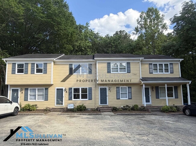 Building Photo - 2211 Peppertree St Unit B