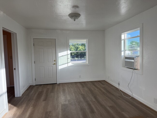 Photo - 1154 Grand Ave