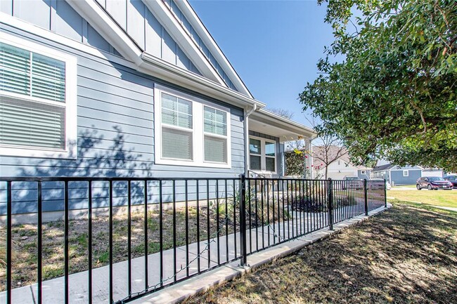 Photo - 121 Lafitte Dr Unit 101