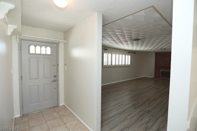 Photo - 2725 Colanthe Ave