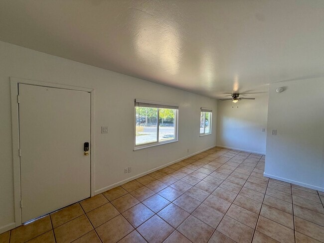 Photo - 406 Woodland Ave