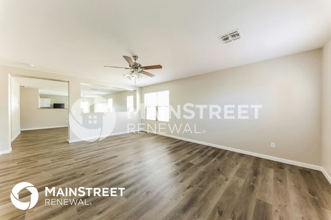 Photo - 12804 N B St