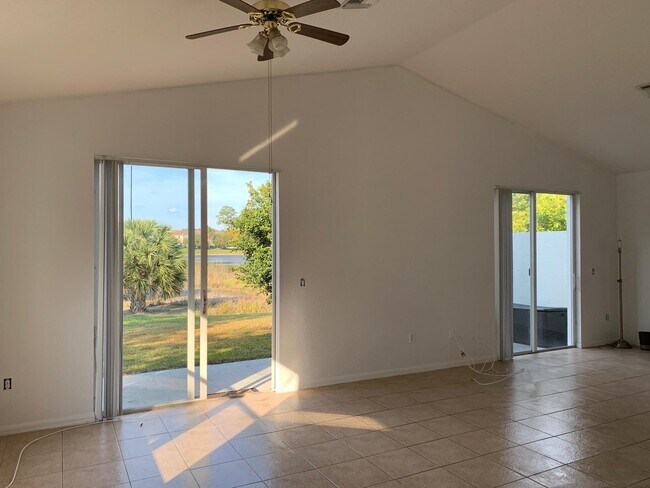 Photo - 5110 Rambler Rose Way