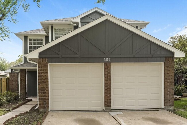 Photo - 9223 Bristlebrook Dr House