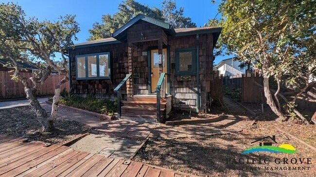Building Photo - Warm & Welcoming 3-Bed Cottage with Character on 17-Mile Drive