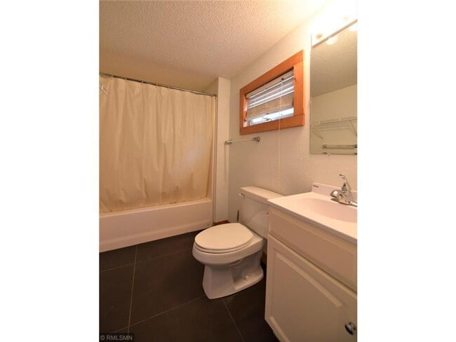 Photo - 2 Bedrooms, 1 Bathroom Furnished Cabin in Brainerd, MN on Wise Lake