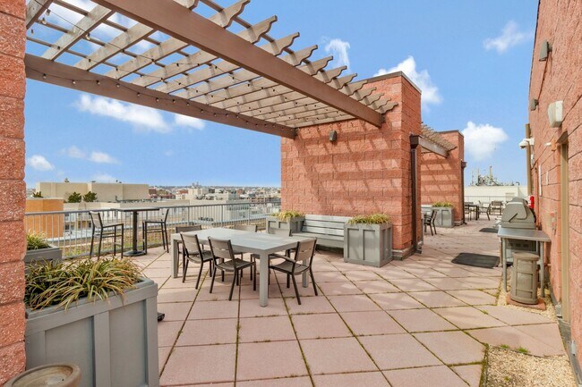 Photo - 1117 10th St NW
