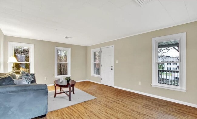 Photo - 3 bedroom 1 bathroom York Haven PA!