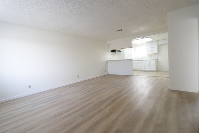 Photo - 21645 Powhatan Rd Unit 9