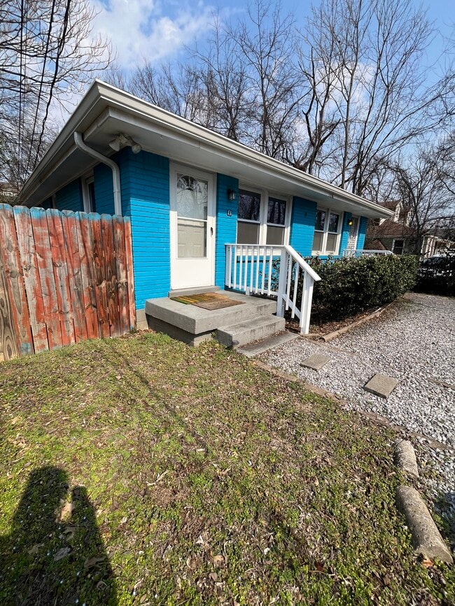 Photo - 106A McKennell Dr