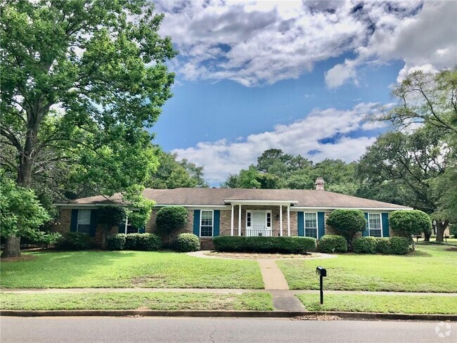 Building Photo - 6677 Hounds Run S Rental