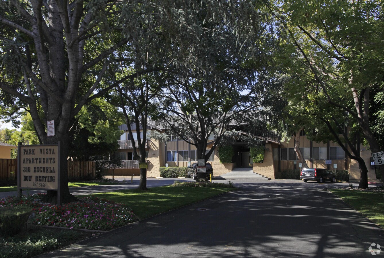 Park Vista - Park Vista Apartments
