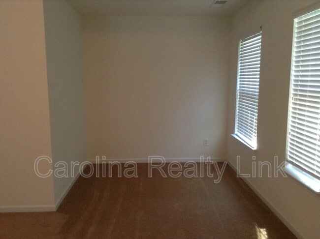 Photo - 7228 Handon Ln