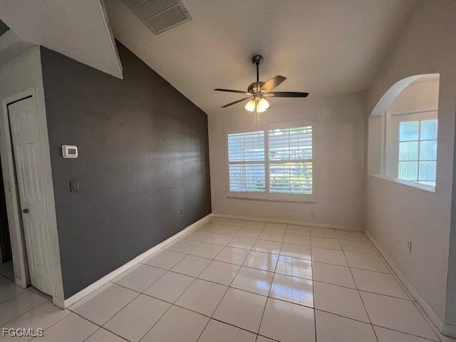 Photo - 203 Kamal Pkwy
