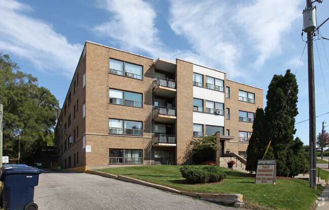 Photo - 40-80 Clearview Hts