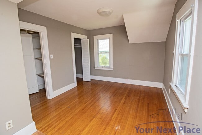 433 5th Ave NE Unit 3