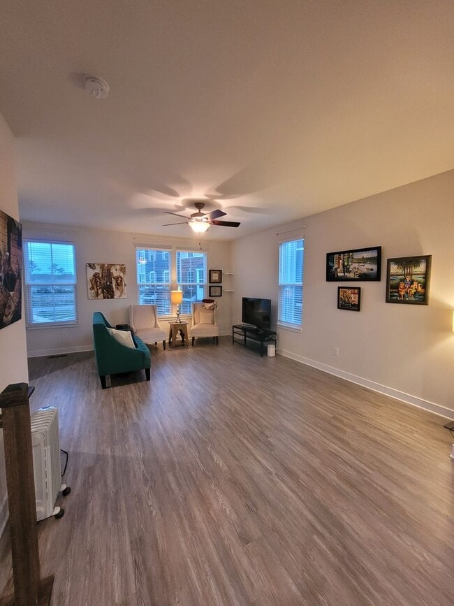 Photo - 529 Crofton Village Terrace