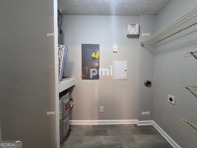 Photo - 2204 Fairington Village Dr