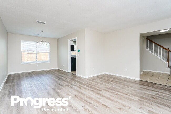 Photo - 18162 Holly Green Dr