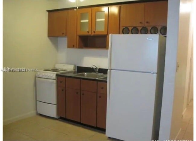 Photo - 318 Majorca Ave Unidad 204