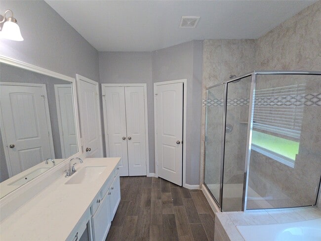 Photo - 14114 Little River Dr