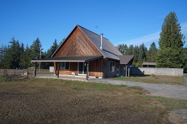 Building Photo - 21705 NE 50th Ave