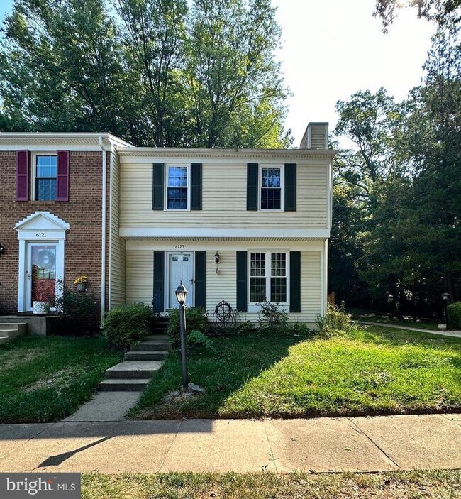 Photo - 6123 Martins Landing Ct Townhome