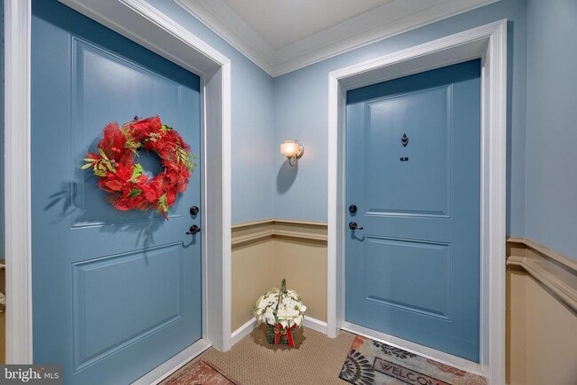 Building Photo - 8390 Ice Crystal Dr Unit B