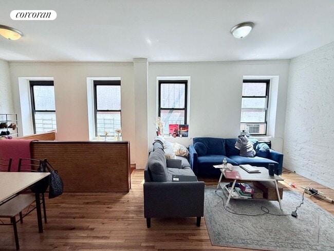 Building Photo - 226 E 53rd St Rental