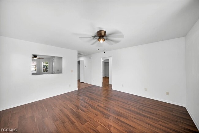 Building Photo - 1044 SE 11th St