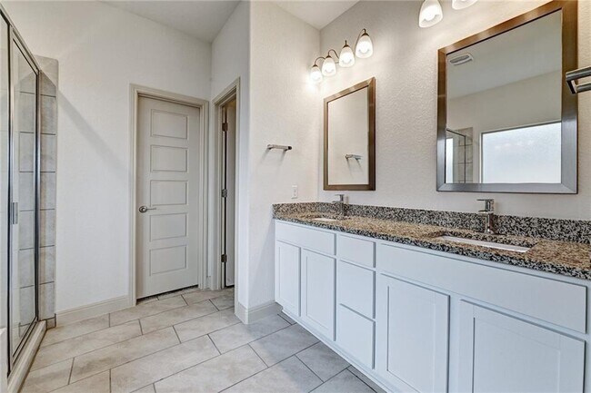 Photo - 16500 Aventura Ave