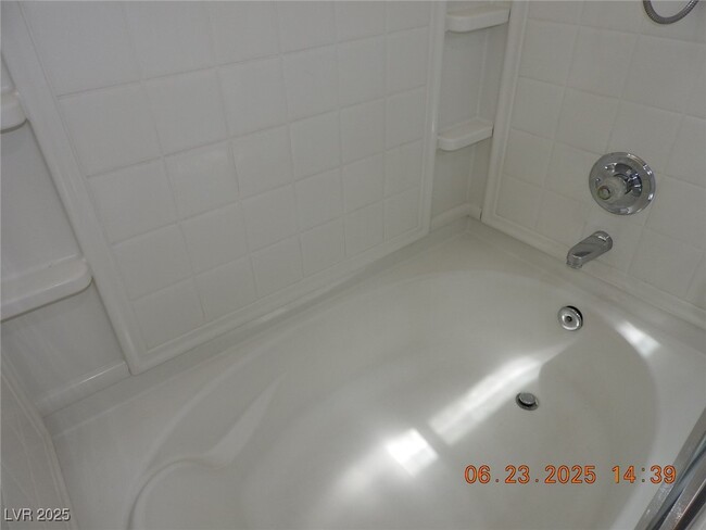 Photo - 707 W Sea Harbor Ct