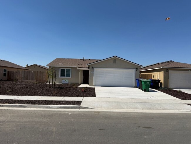 Building Photo - Beautiful Brand-New home for rent in Corcoran