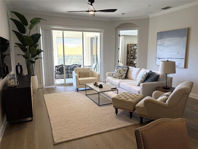 5122 Manorwood Dr Unit 4B