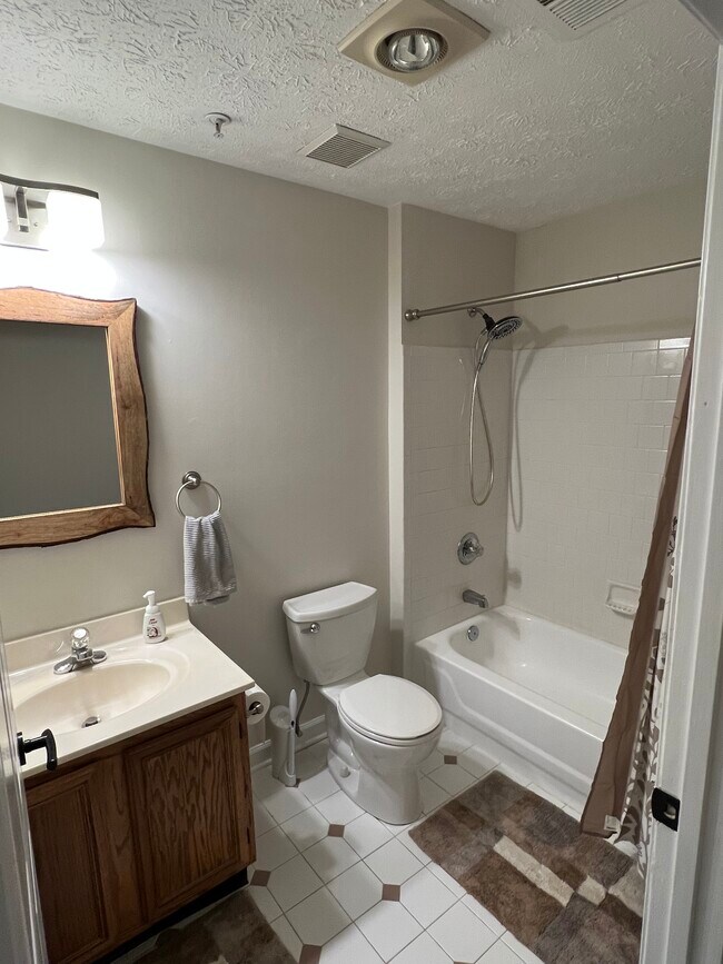 609 Admiral Dr Condo Unit 106 Condo for Rent in Annapolis, MD